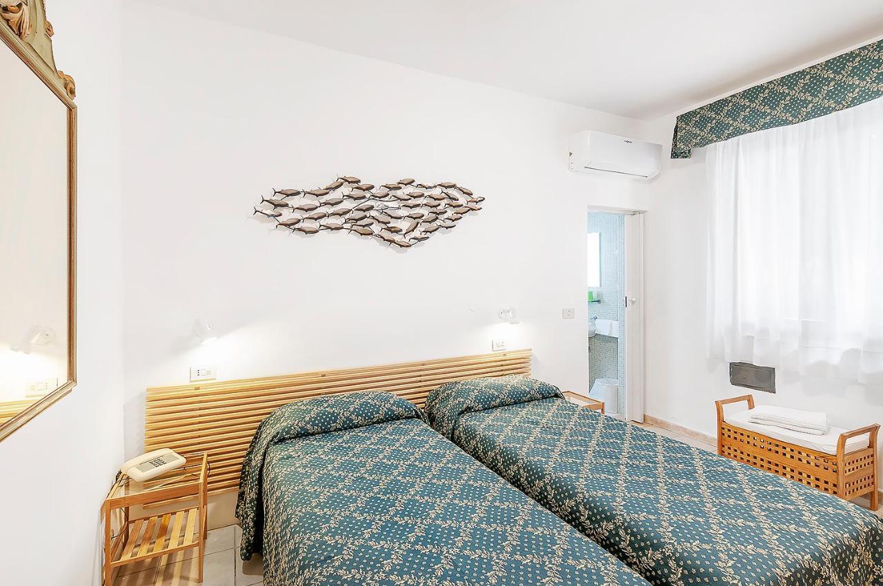 Hotel Giardino Capoliveri  Exterior photo