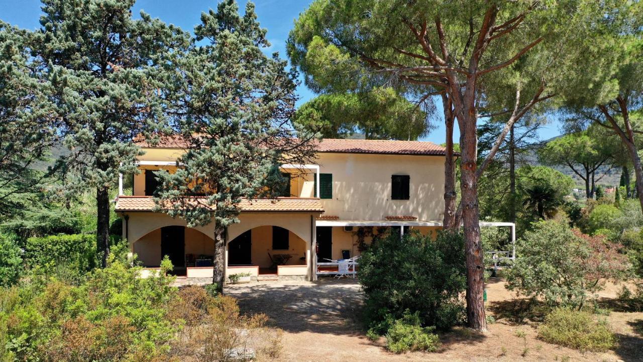 Hotel Giardino Capoliveri  Exterior photo