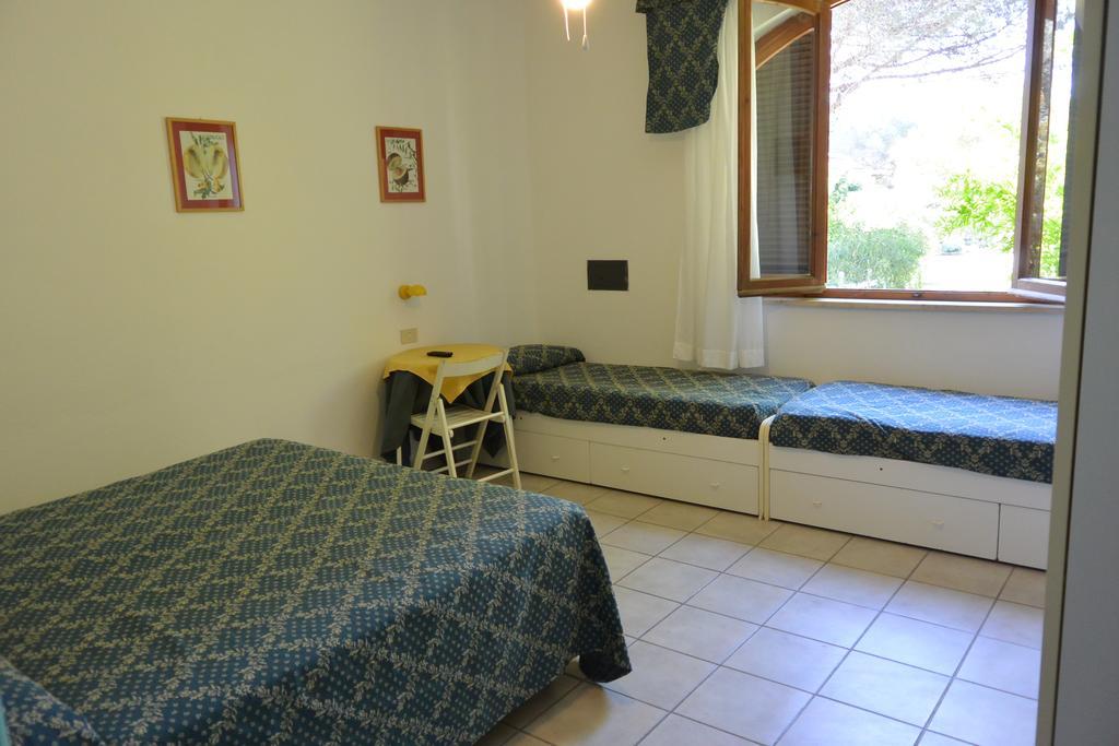 Hotel Giardino Capoliveri  Exterior photo