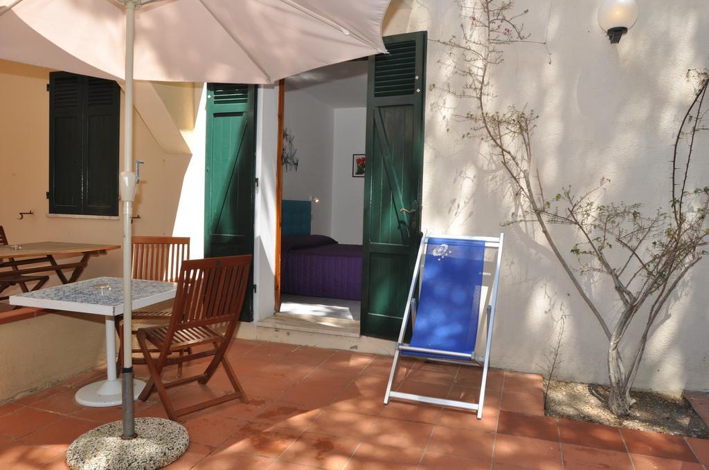 Hotel Giardino Capoliveri  Exterior photo